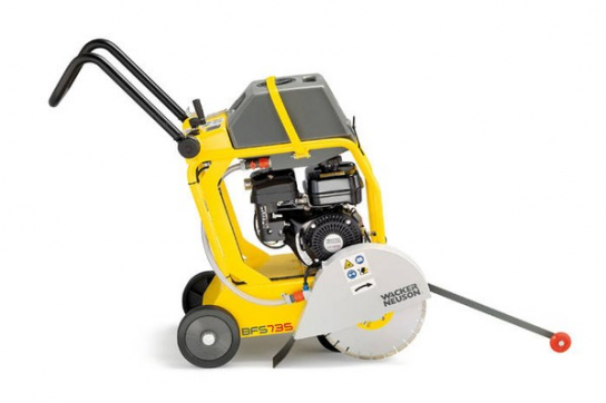 Нарезчик швов бензиновый Wacker Neuson BFS 735 A по выгодной цене в Перми. Надежное качество и лучшие условия ждут вас.